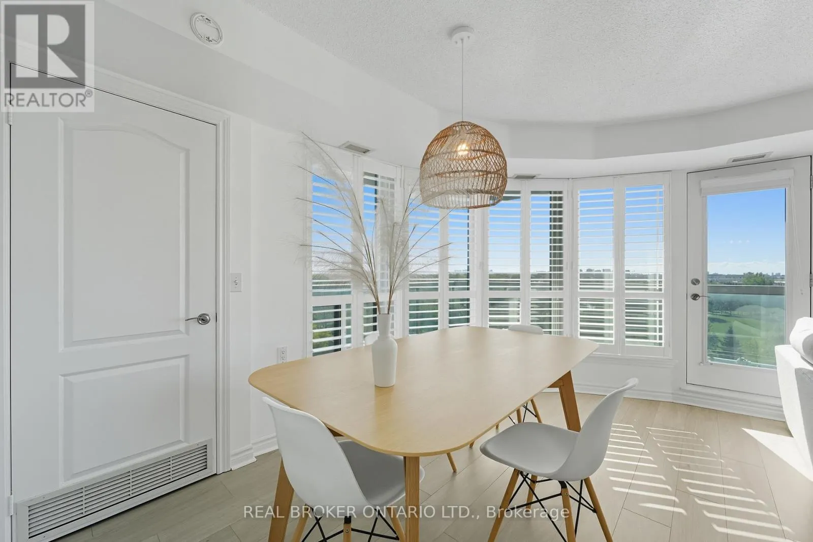 704 - 1030 SHEPPARD AVENUE W