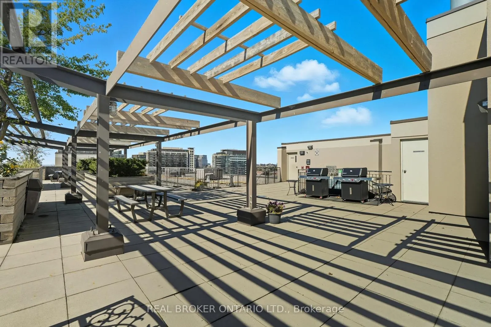 704 - 1030 SHEPPARD AVENUE W