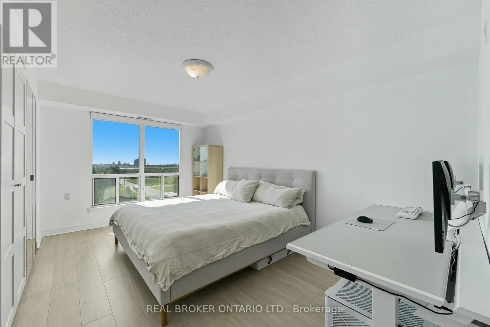 704 - 1030 SHEPPARD AVENUE W