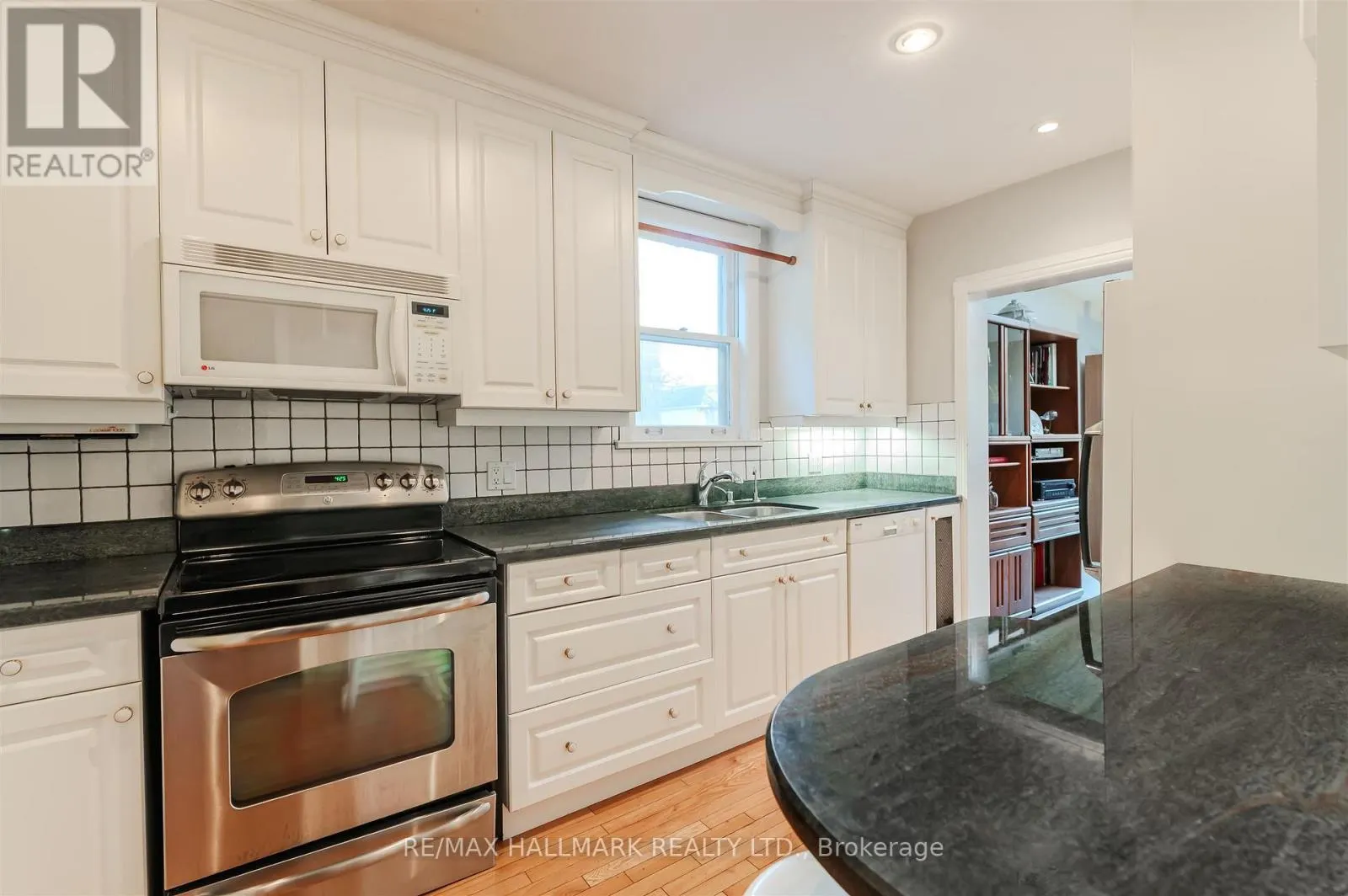 79 PARKHURST BOULEVARD