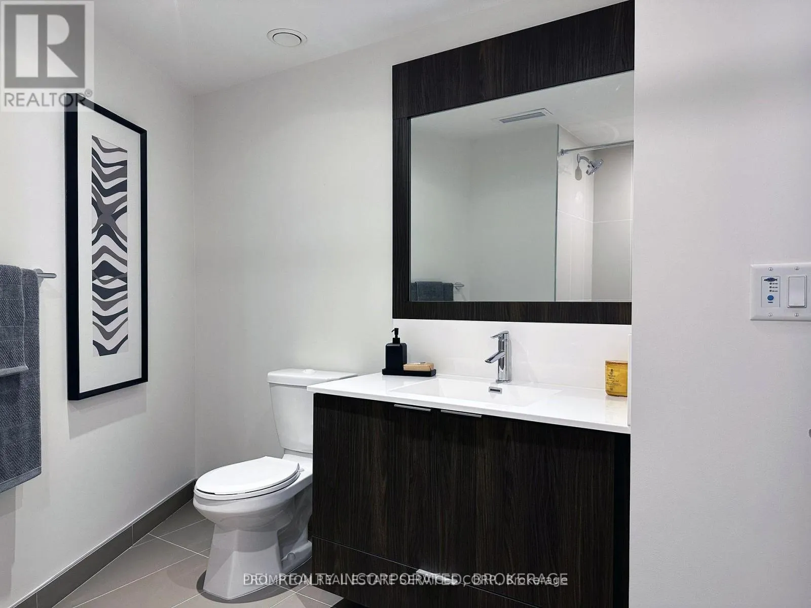 #306 - 25 ADRA GRADO WAY