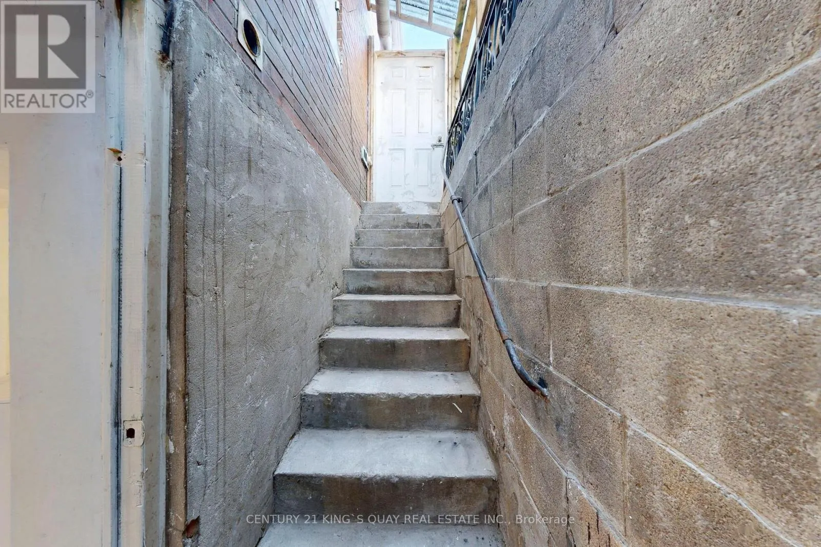 229 BELLWOODS AVENUE