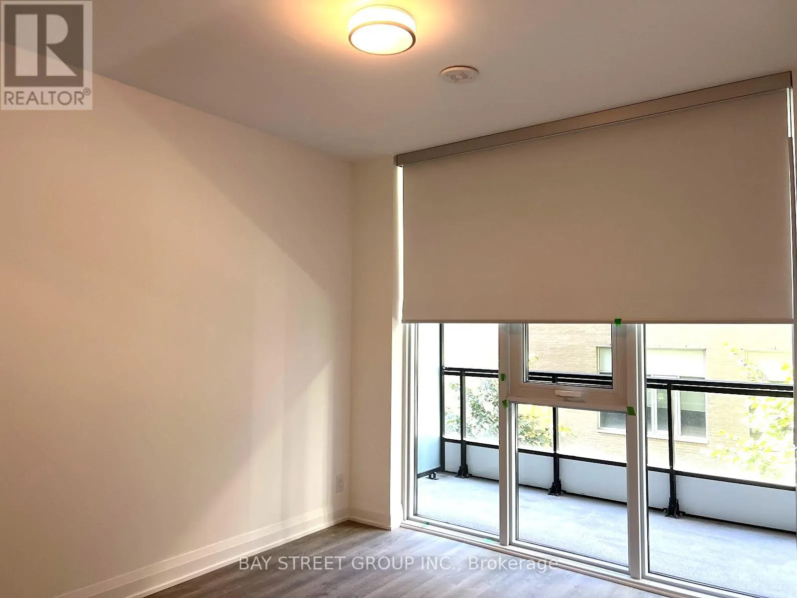 416 - 65 BROADWAY AVENUE