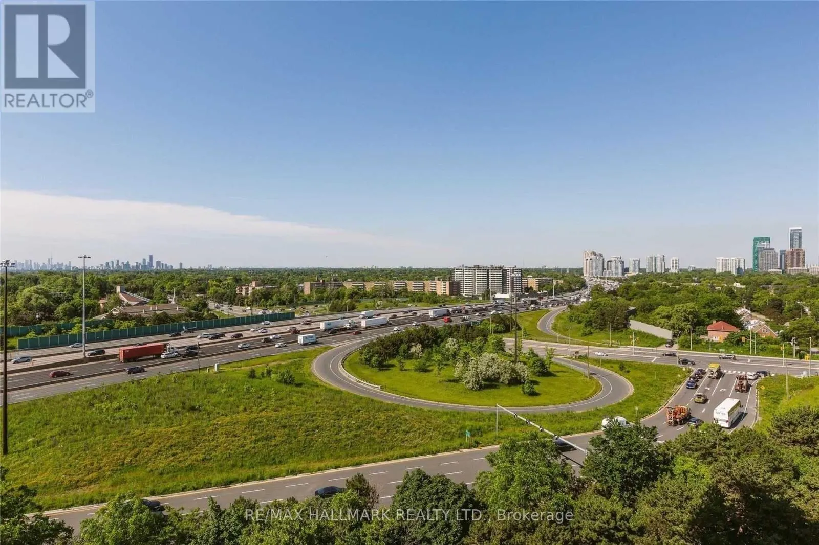 1113 - 17 BARBERRY PLACE