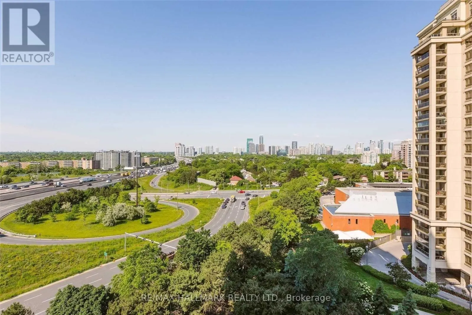 1113 - 17 BARBERRY PLACE