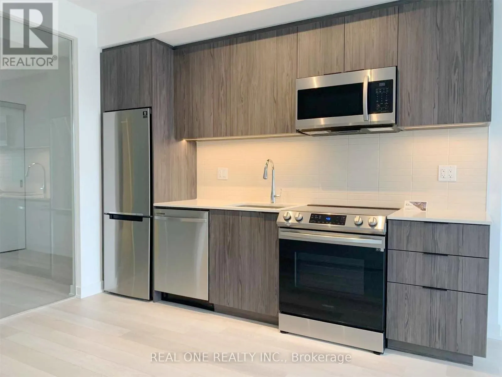 1429 - 50 POWER STREET