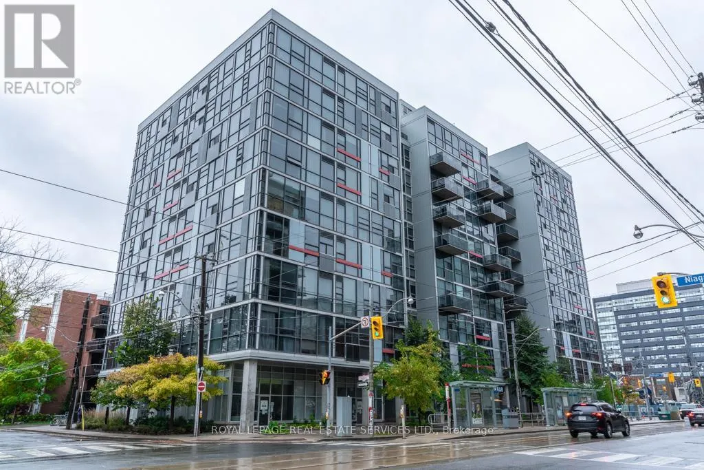 516 - 60 BATHURST STREET