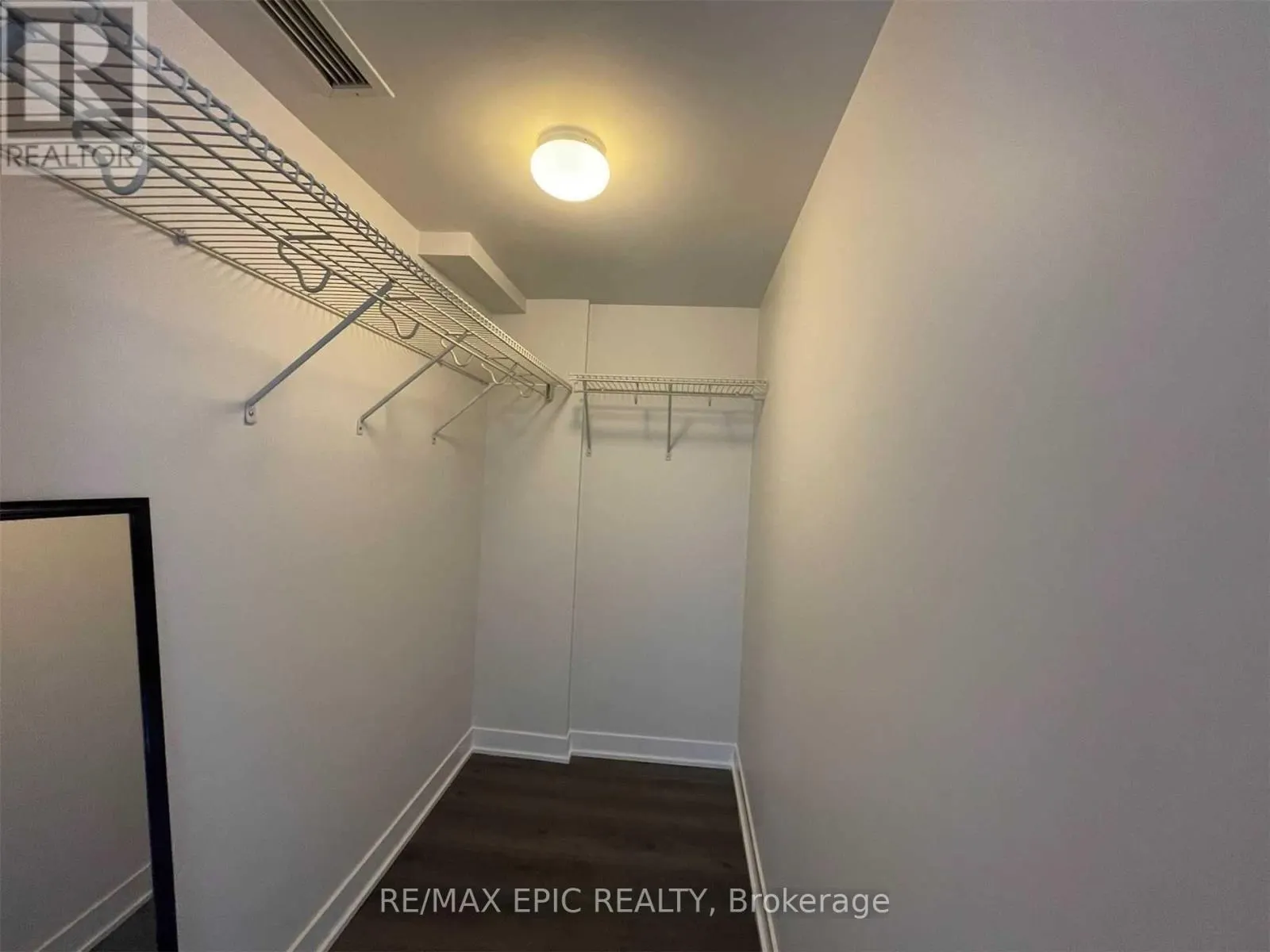 1010 - 80 QUEENS WHARF ROAD