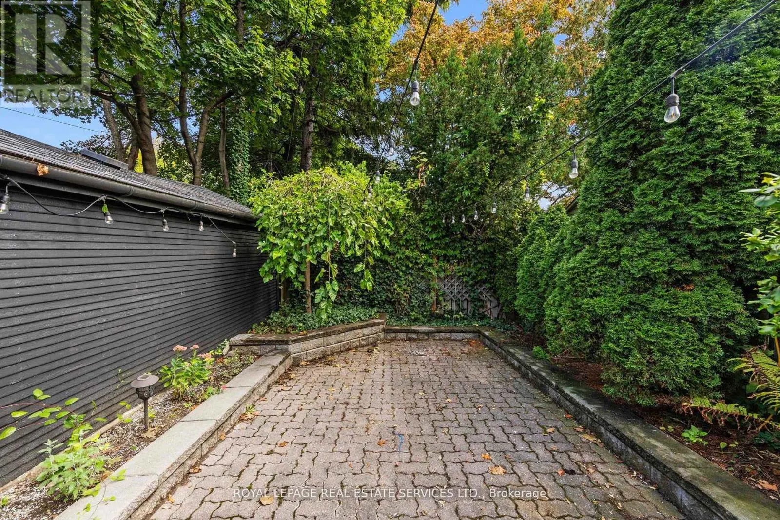 1565 MOUNT PLEASANT ROAD