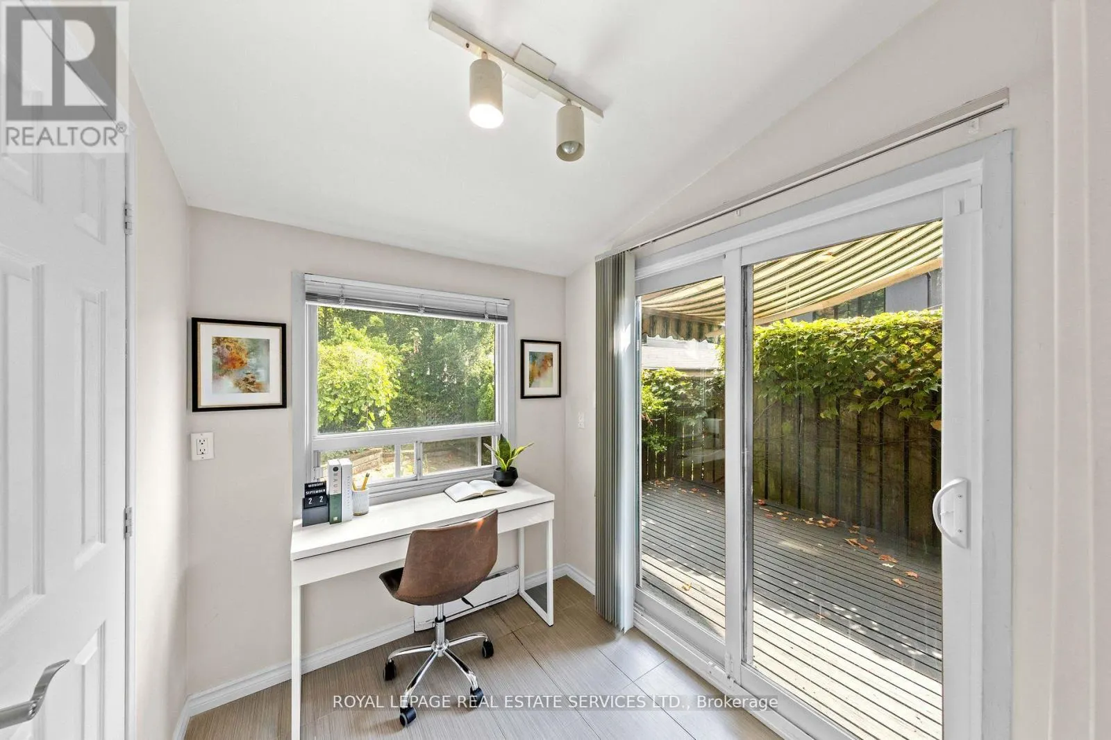 1565 MOUNT PLEASANT ROAD