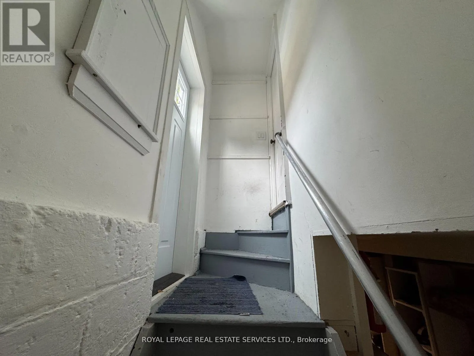 1565 MOUNT PLEASANT ROAD