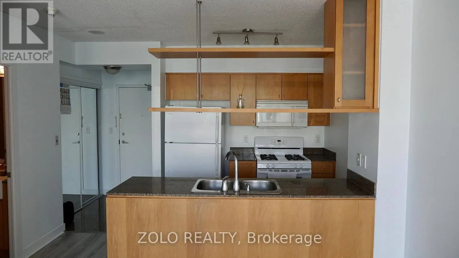 3009 - 5 MARINER TERRACE