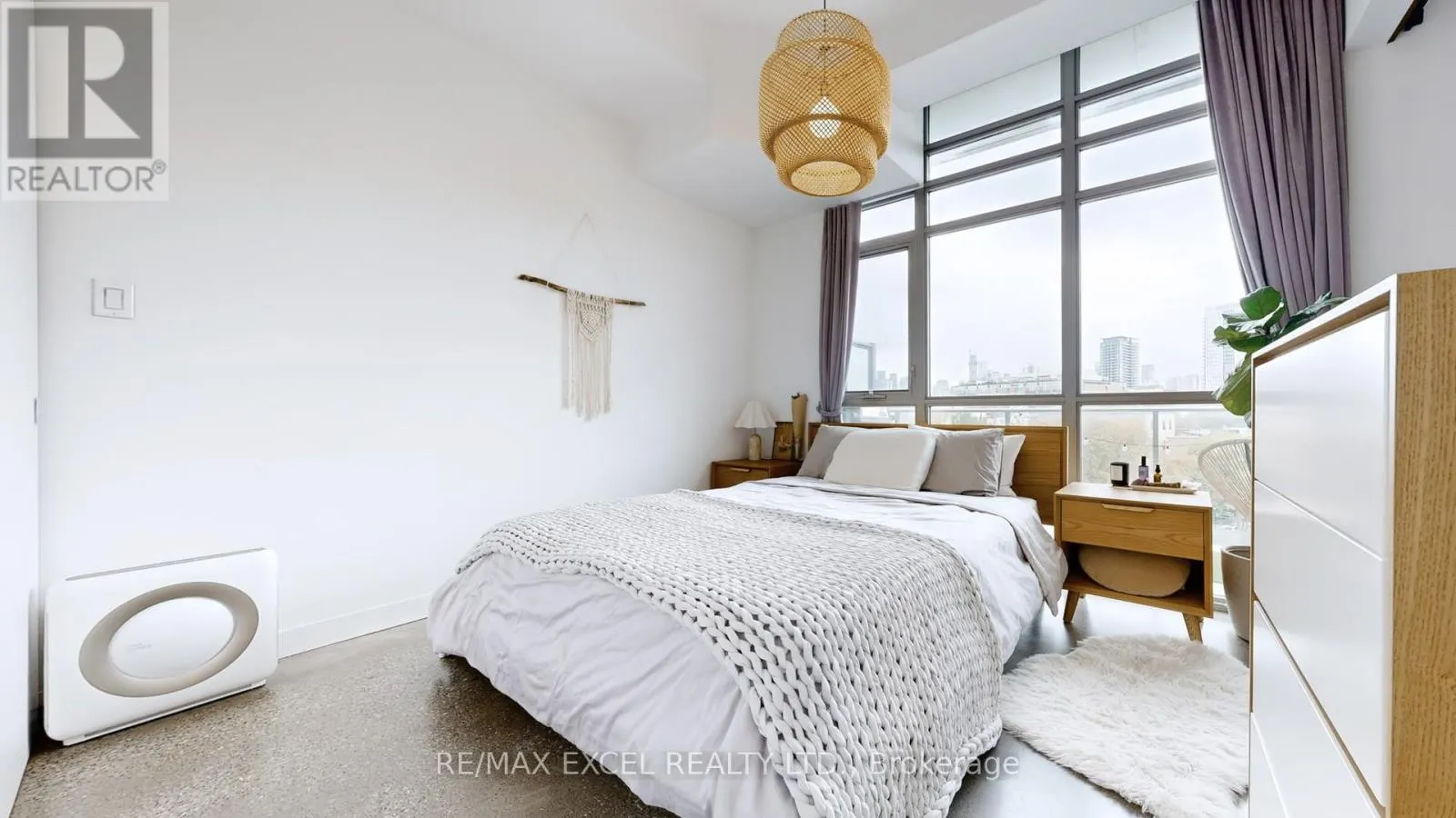 602 - 569 KING STREET E