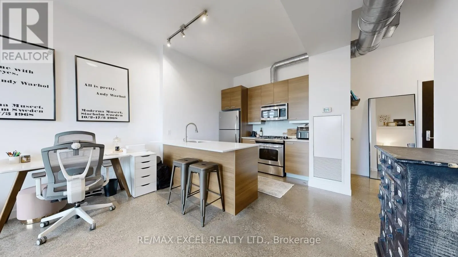 602 - 569 KING STREET E