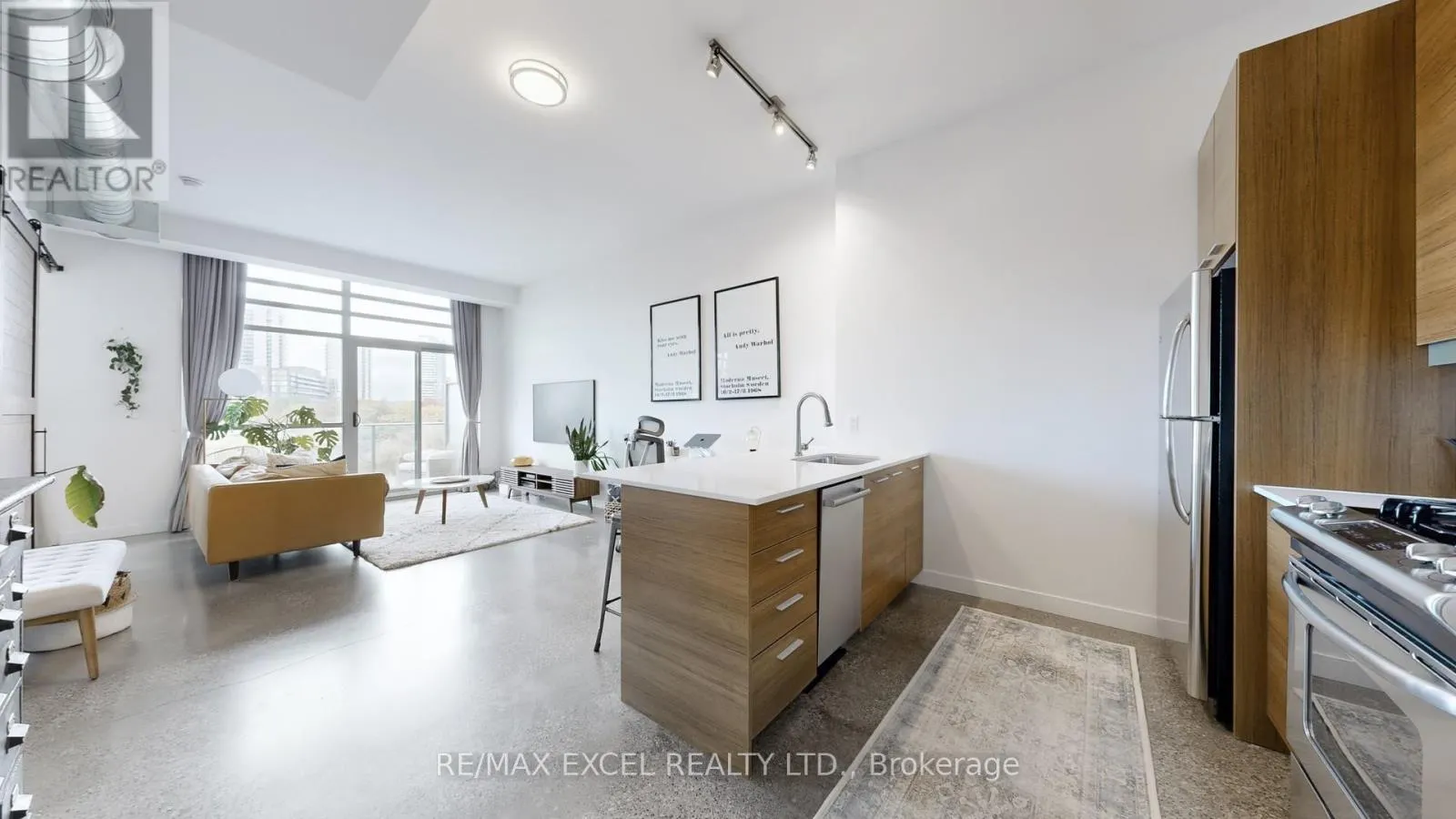 602 - 569 KING STREET E