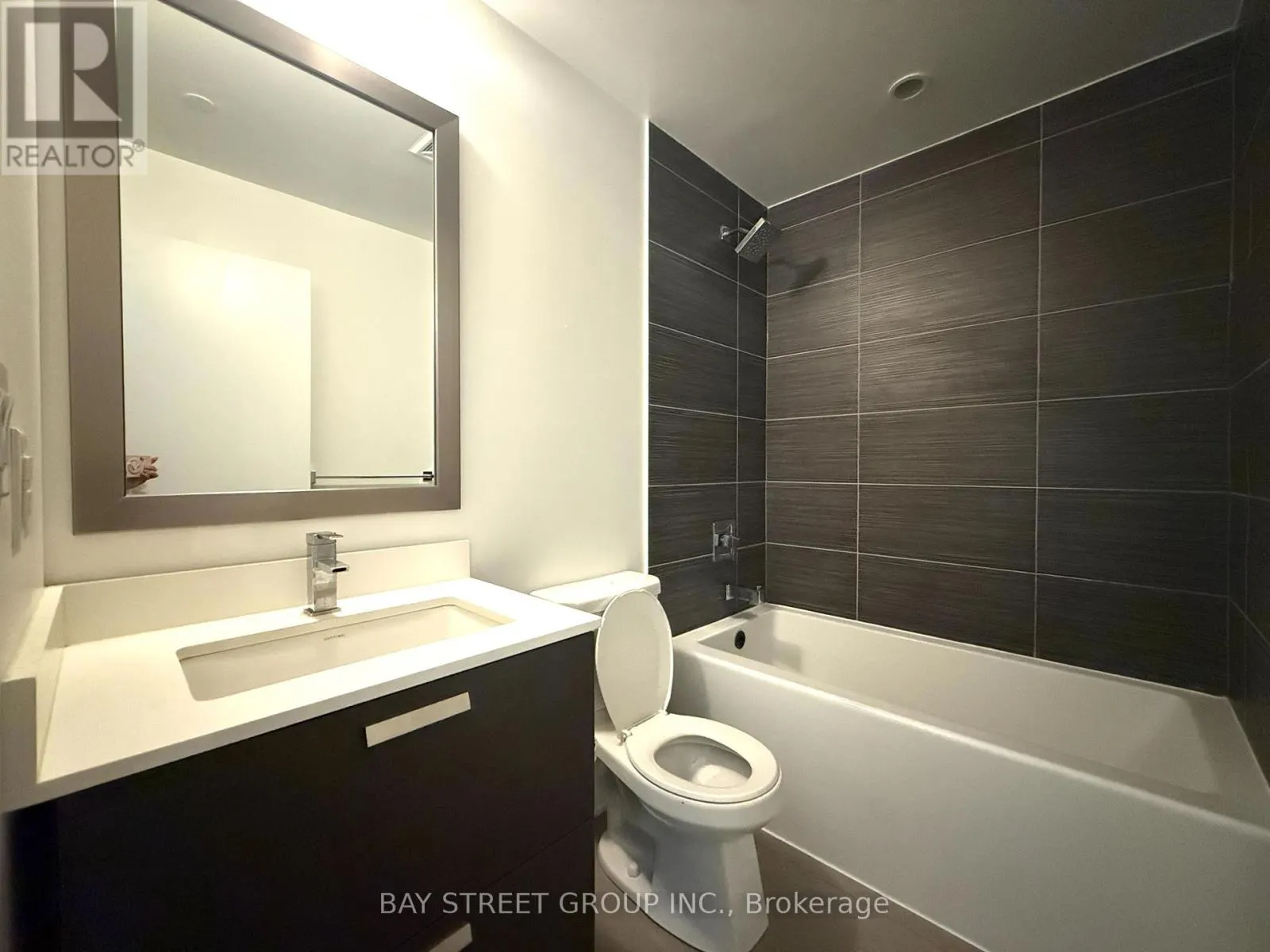 3209 - 11 BOGERT AVENUE