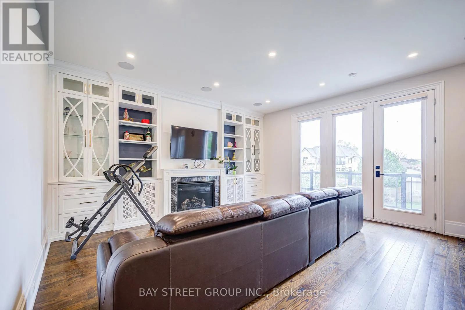 149 ALEXIS BOULEVARD