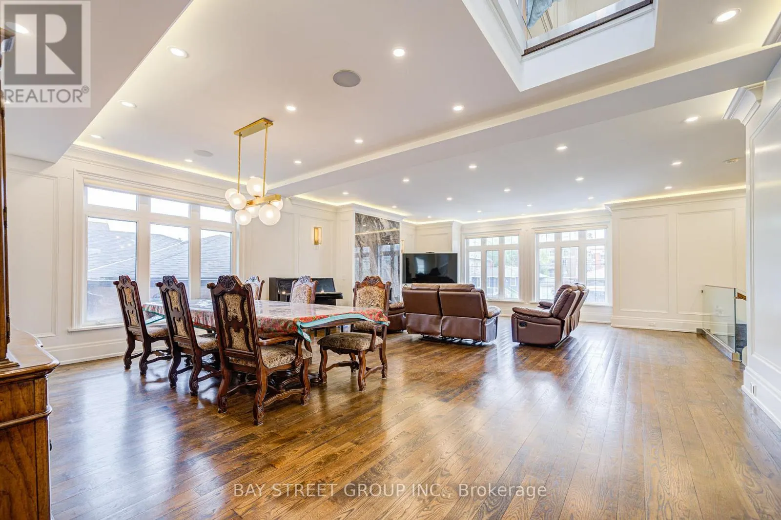 149 ALEXIS BOULEVARD