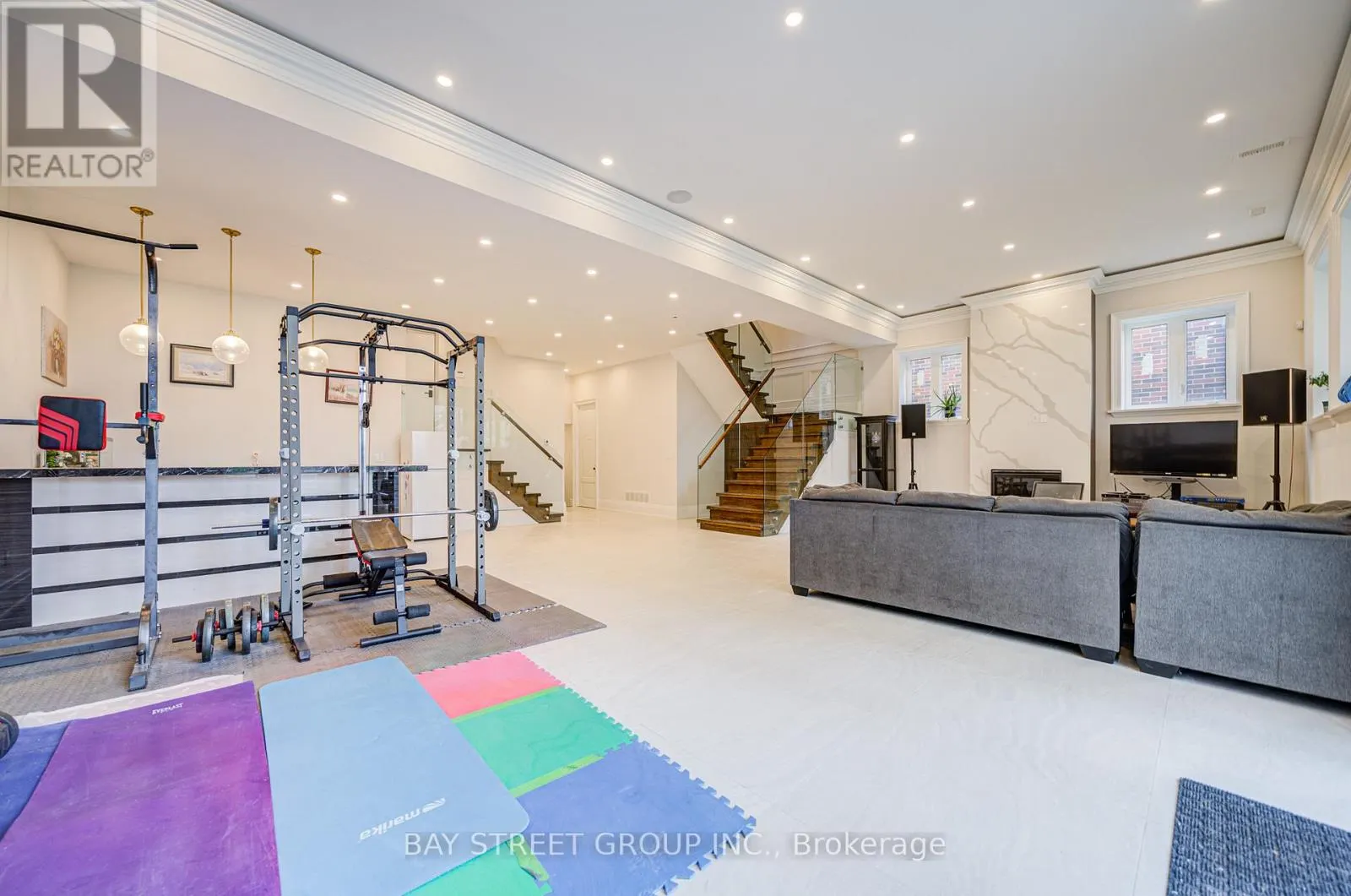 149 ALEXIS BOULEVARD