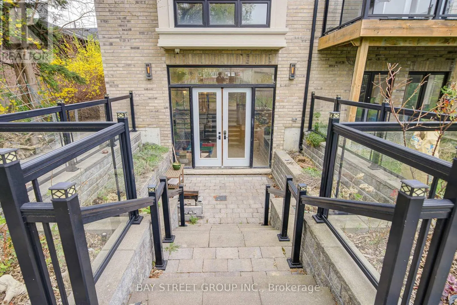 149 ALEXIS BOULEVARD