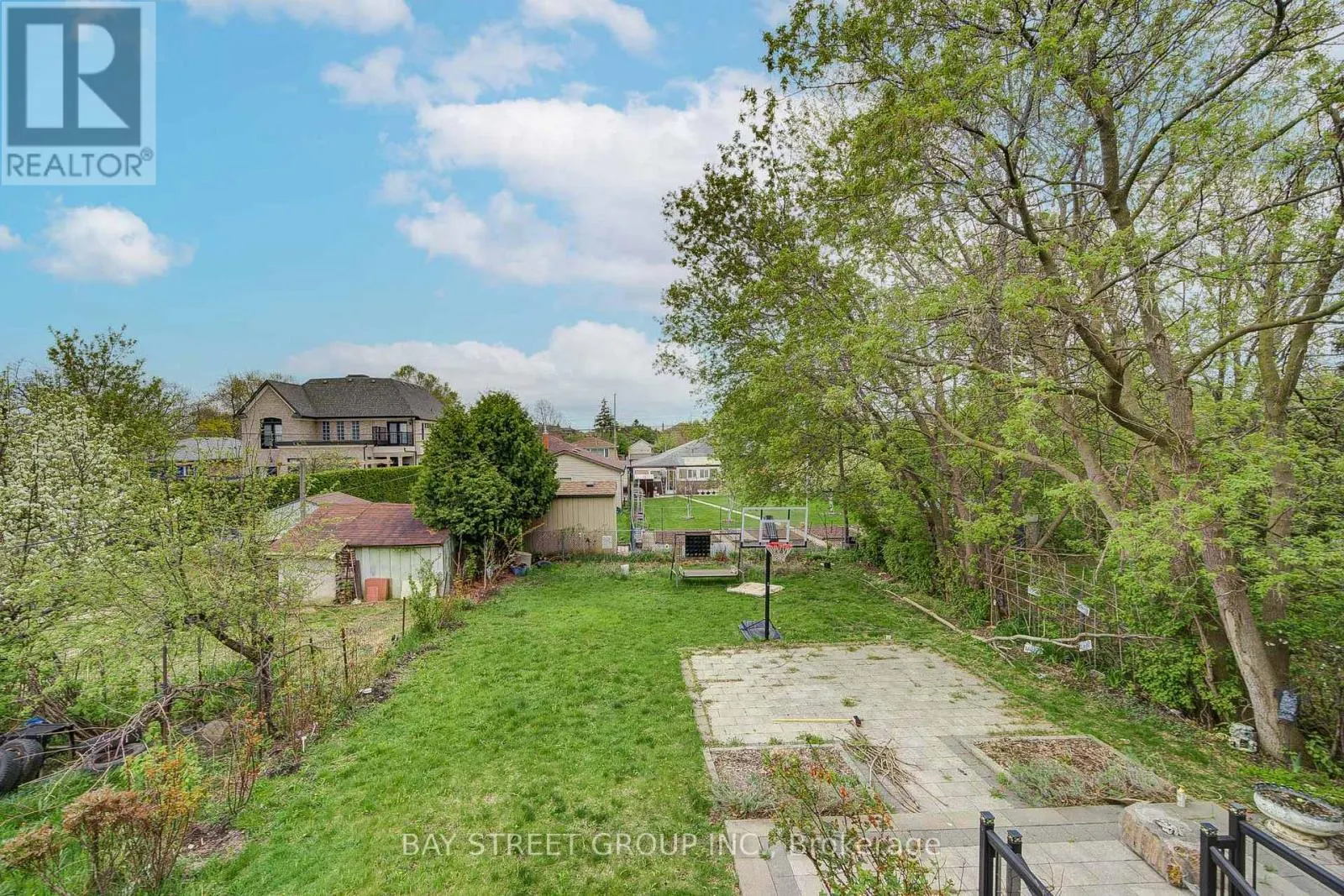 149 ALEXIS BOULEVARD