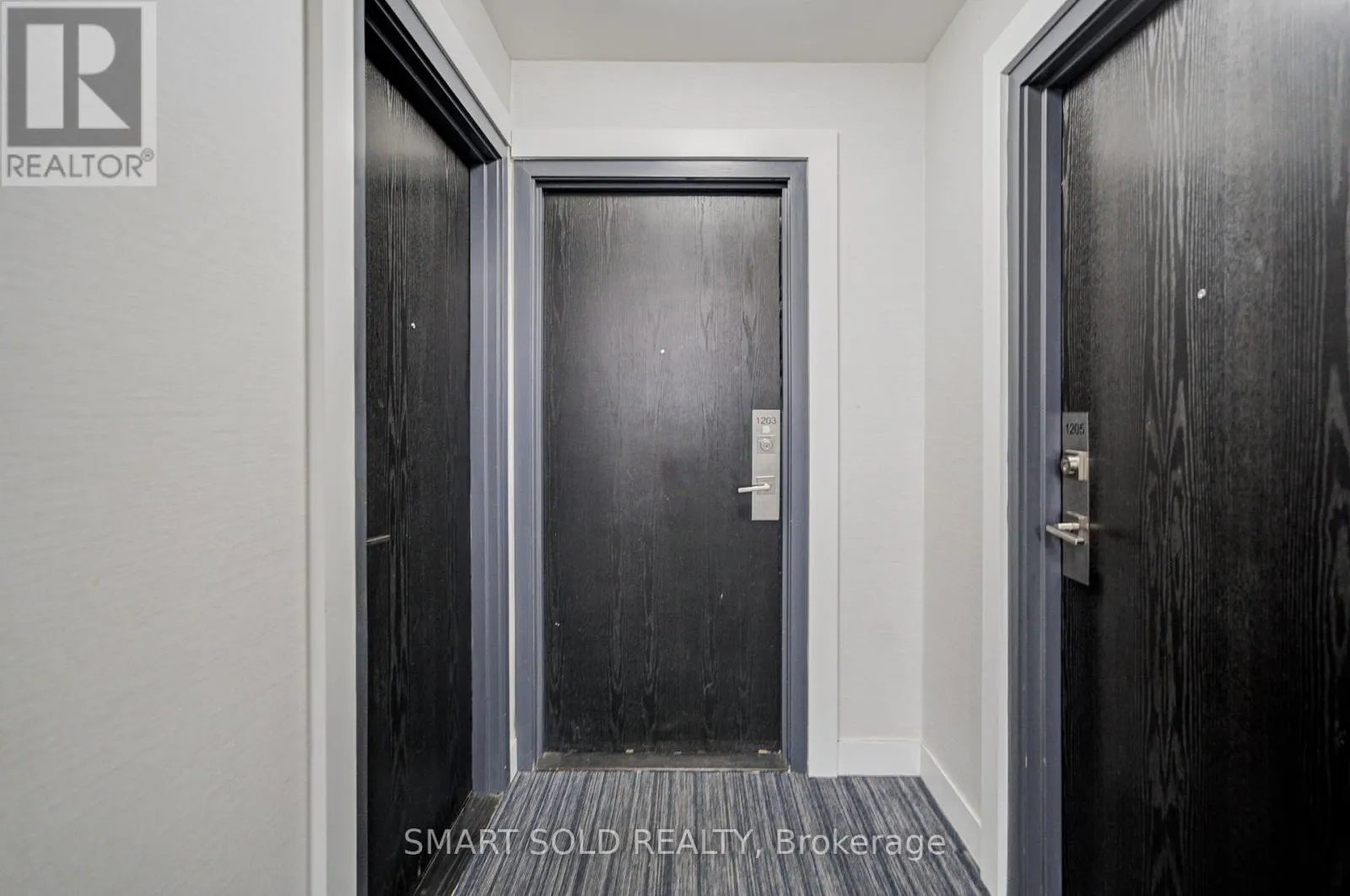 1203 - 28 AVONDALE AVENUE