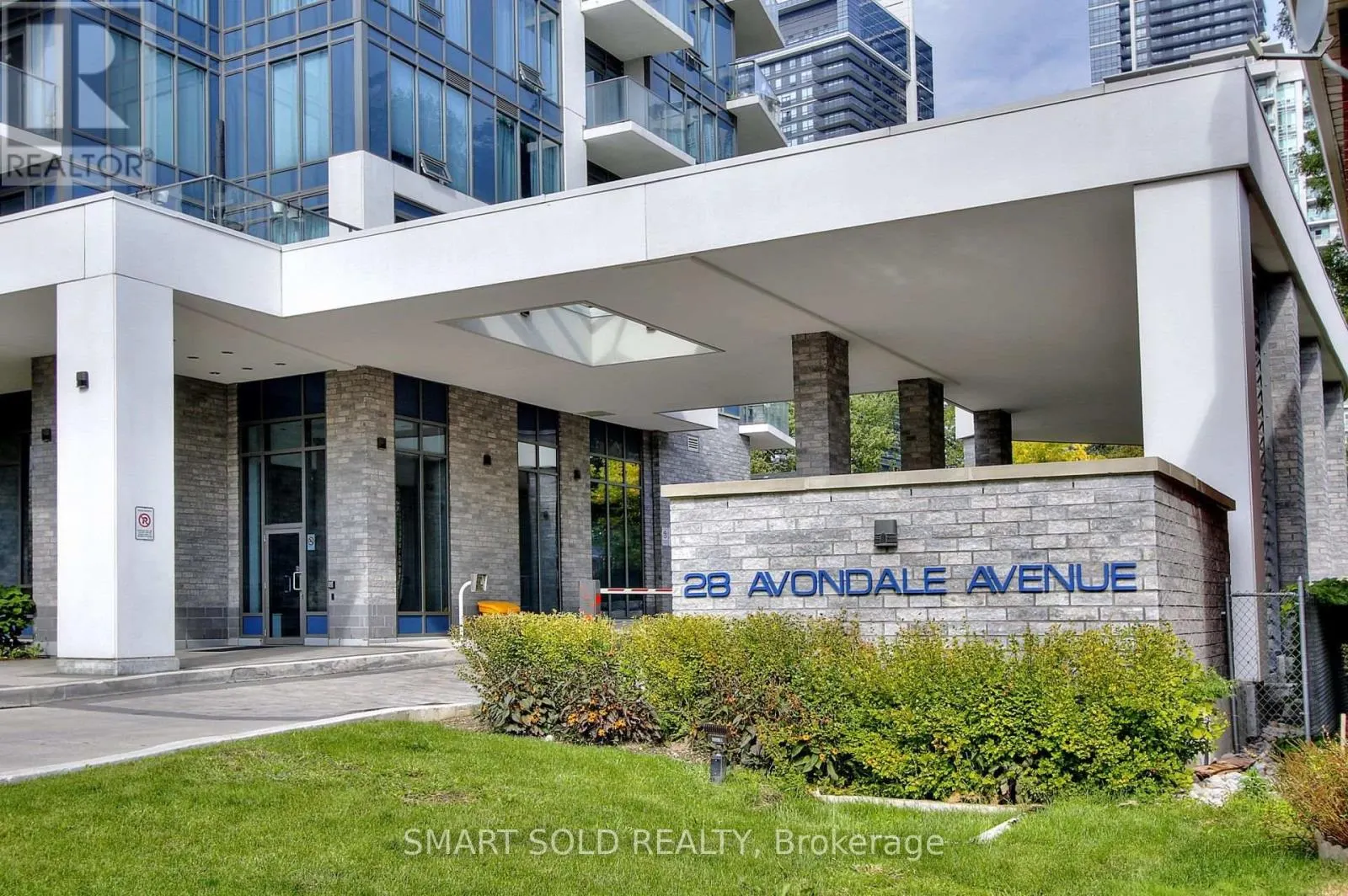 1203 - 28 AVONDALE AVENUE