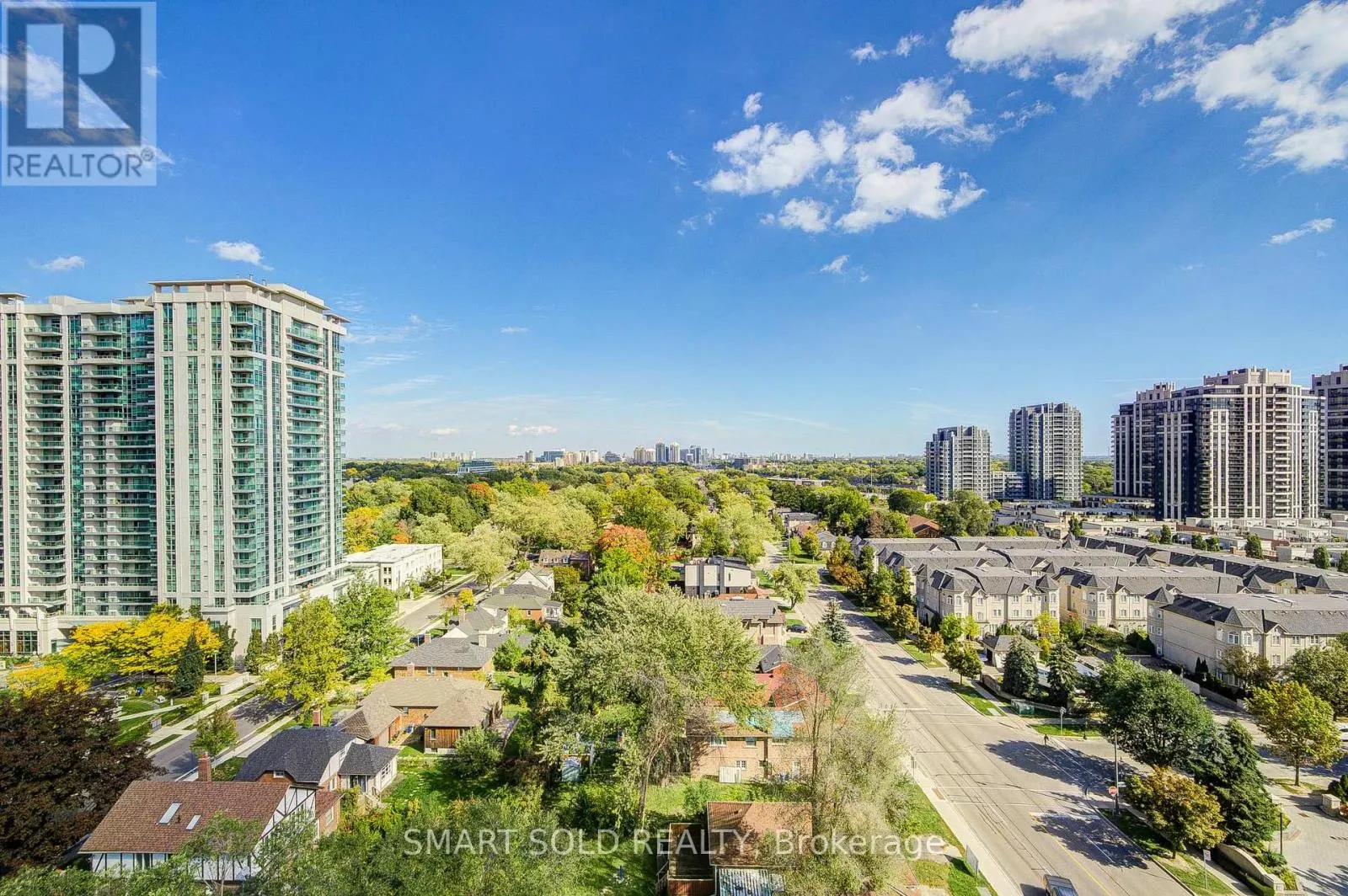 1203 - 28 AVONDALE AVENUE