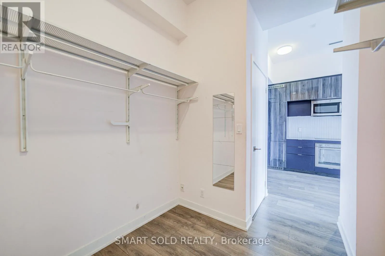 1203 - 28 AVONDALE AVENUE