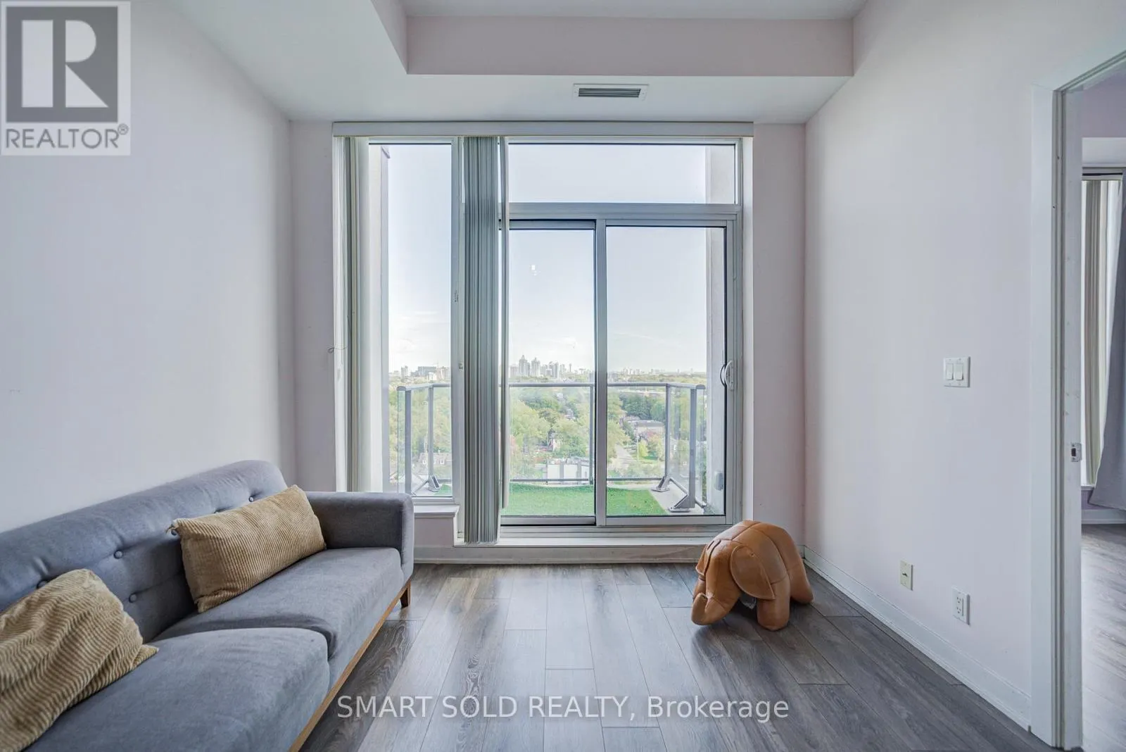 1203 - 28 AVONDALE AVENUE