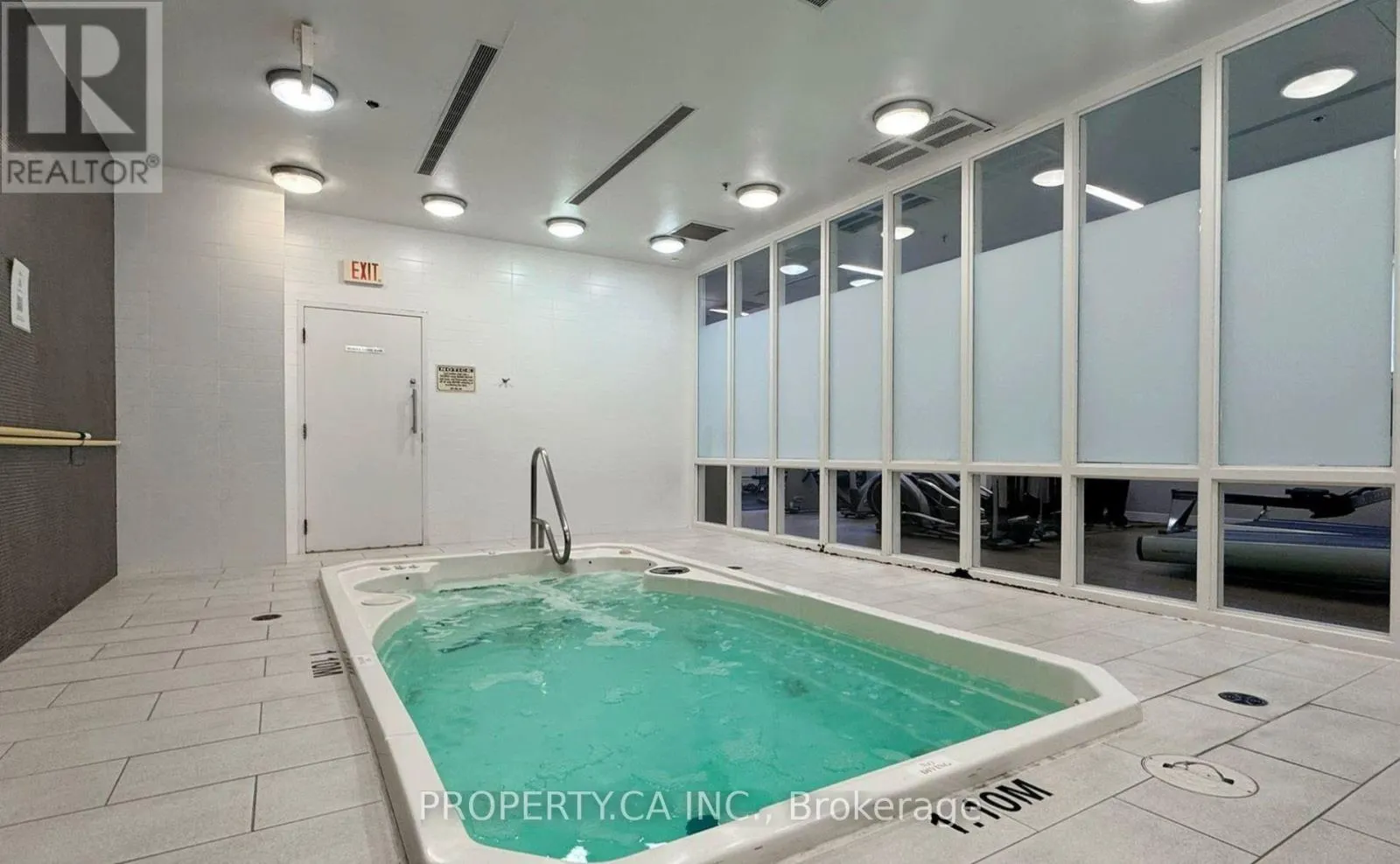 #411 - 21 NELSON STREET