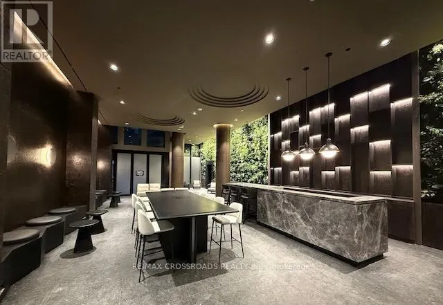 1214 - 120 BROADWAY AVENUE