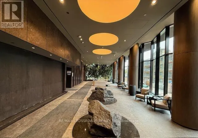 1214 - 120 BROADWAY AVENUE