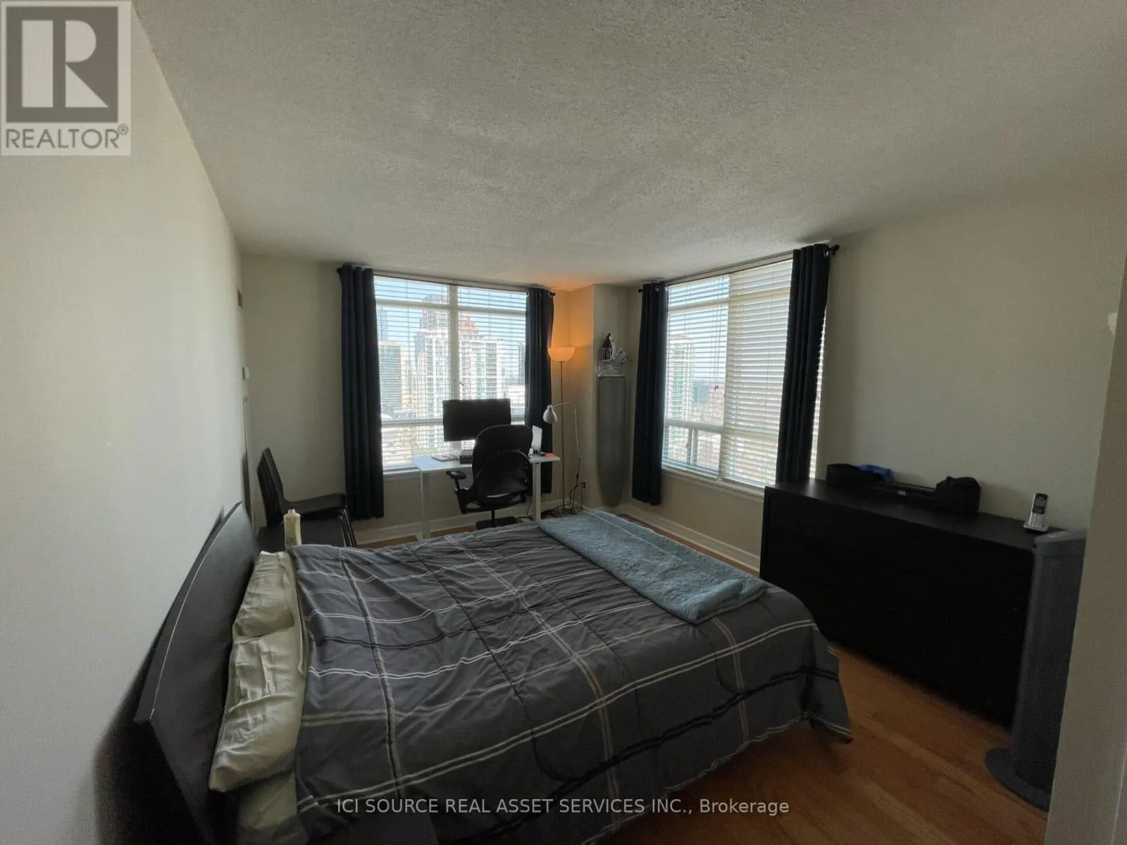 1610 - 16 HARRISON GARDEN BOULEVARD