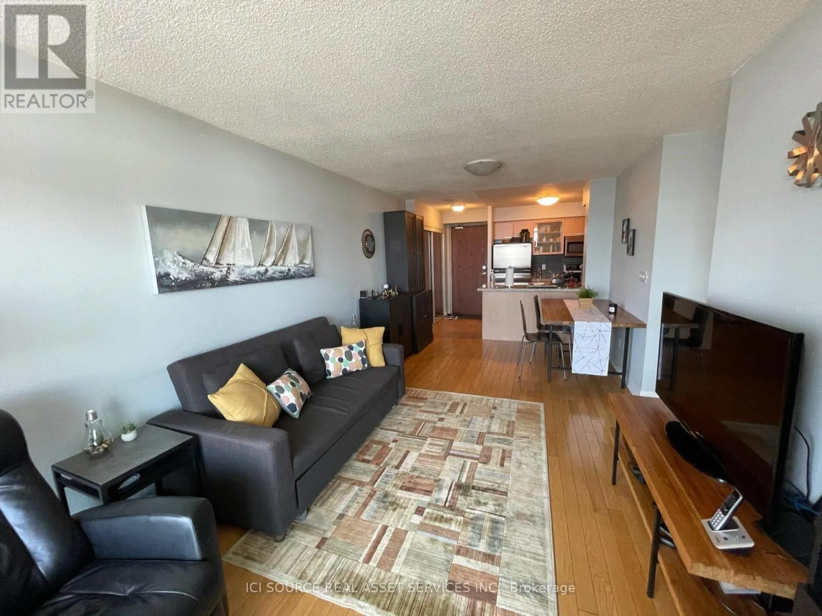 1610 - 16 HARRISON GARDEN BOULEVARD