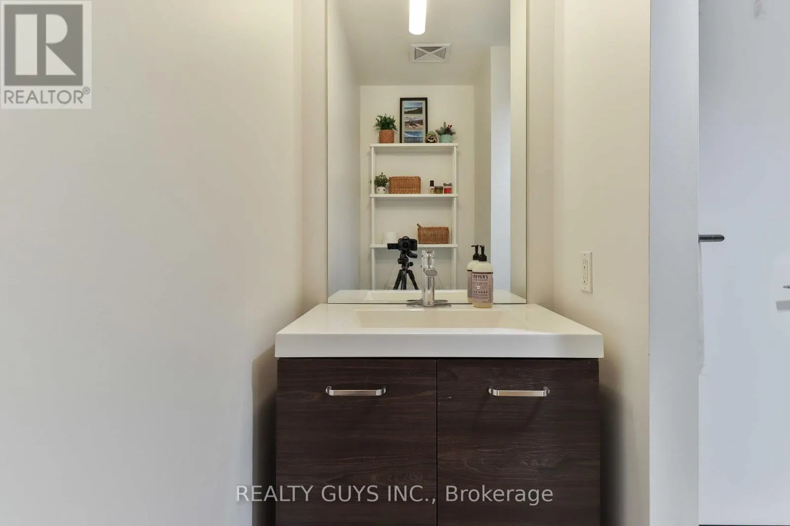 631 - 112 GEORGE STREET, #631