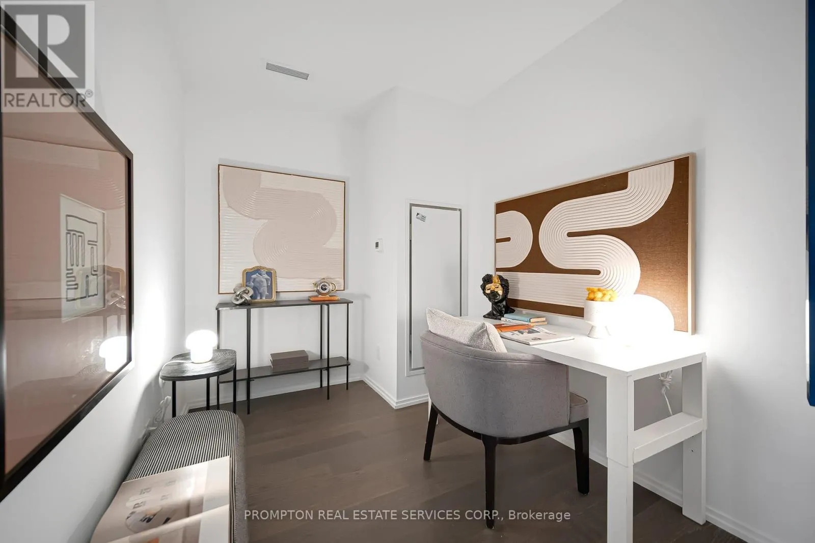 1732 - 8 HILLSDALE AVENUE E