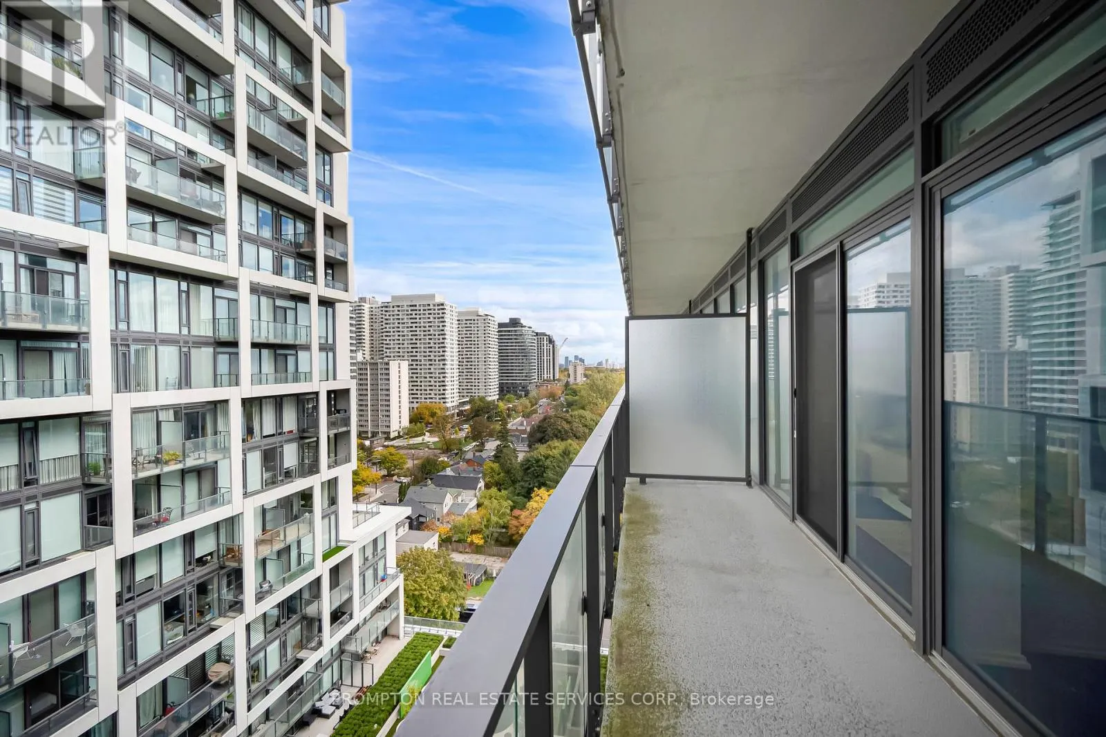 1732 - 8 HILLSDALE AVENUE E