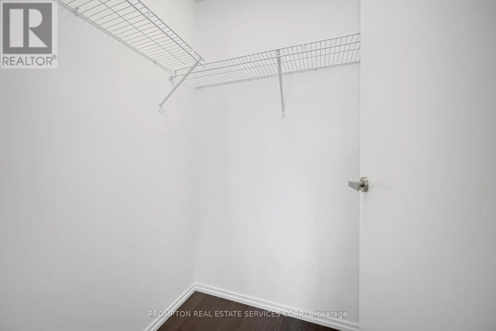 1732 - 8 HILLSDALE AVENUE E