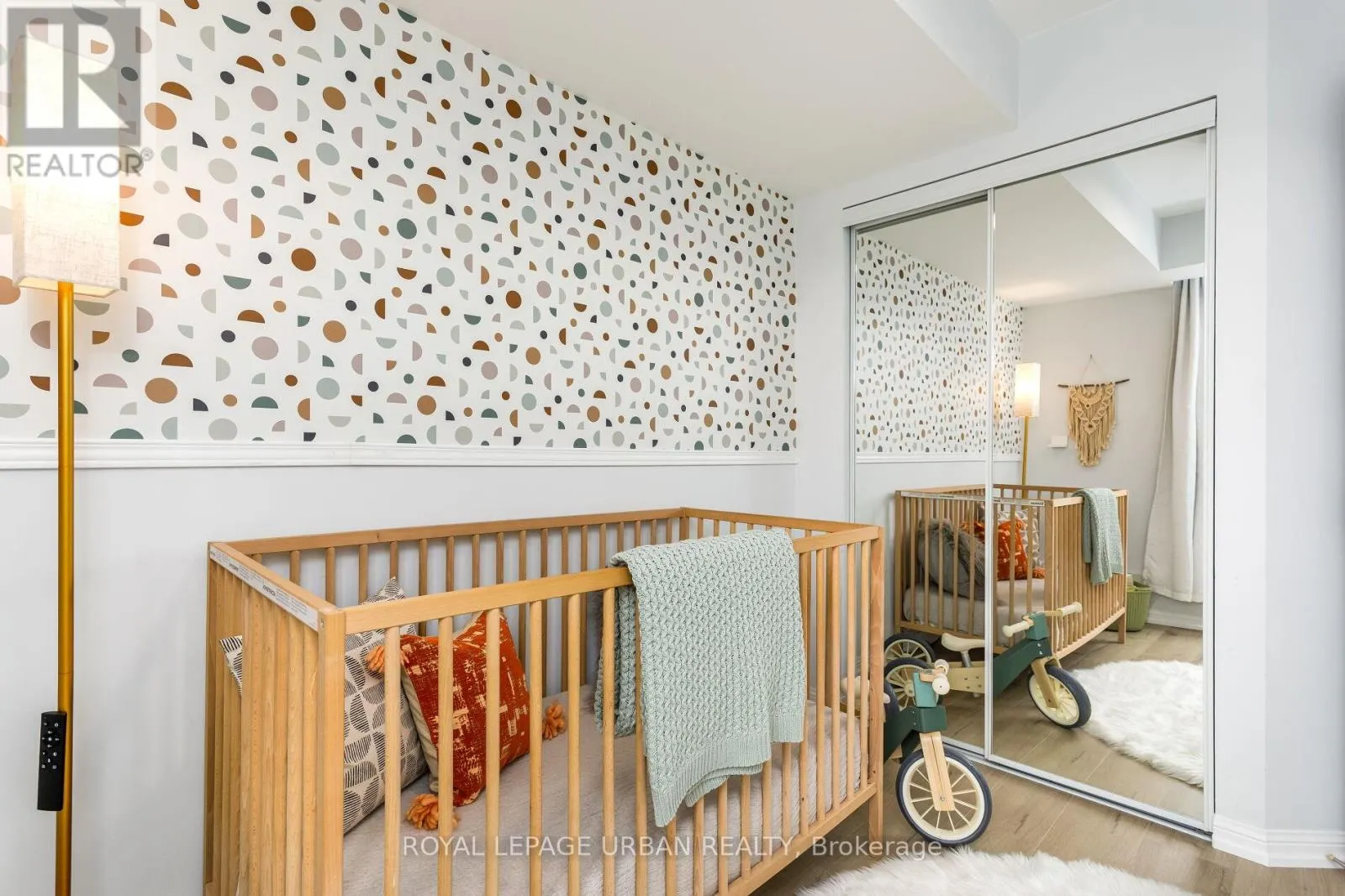 319 - 39 SHANK STREET