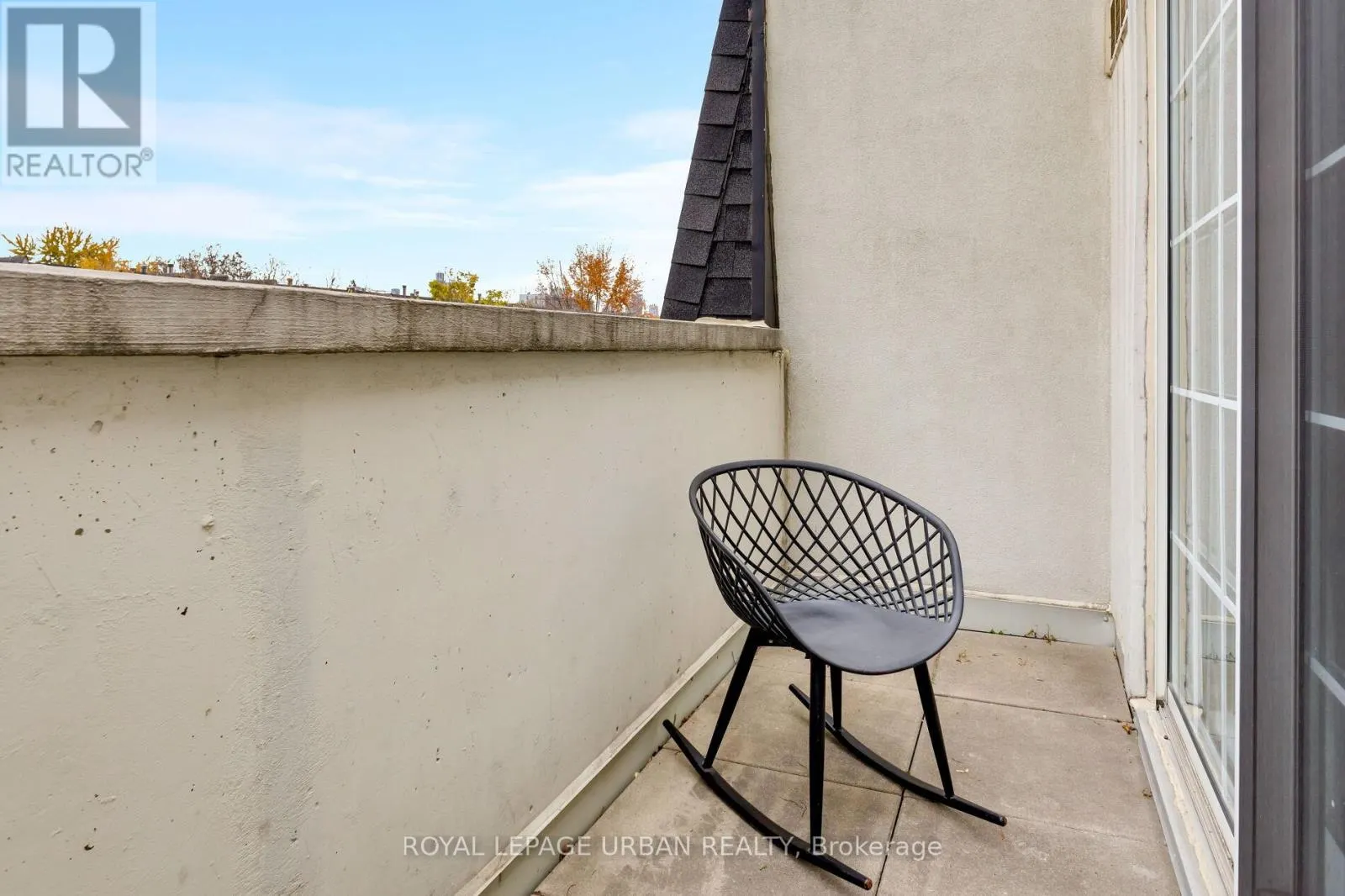 319 - 39 SHANK STREET