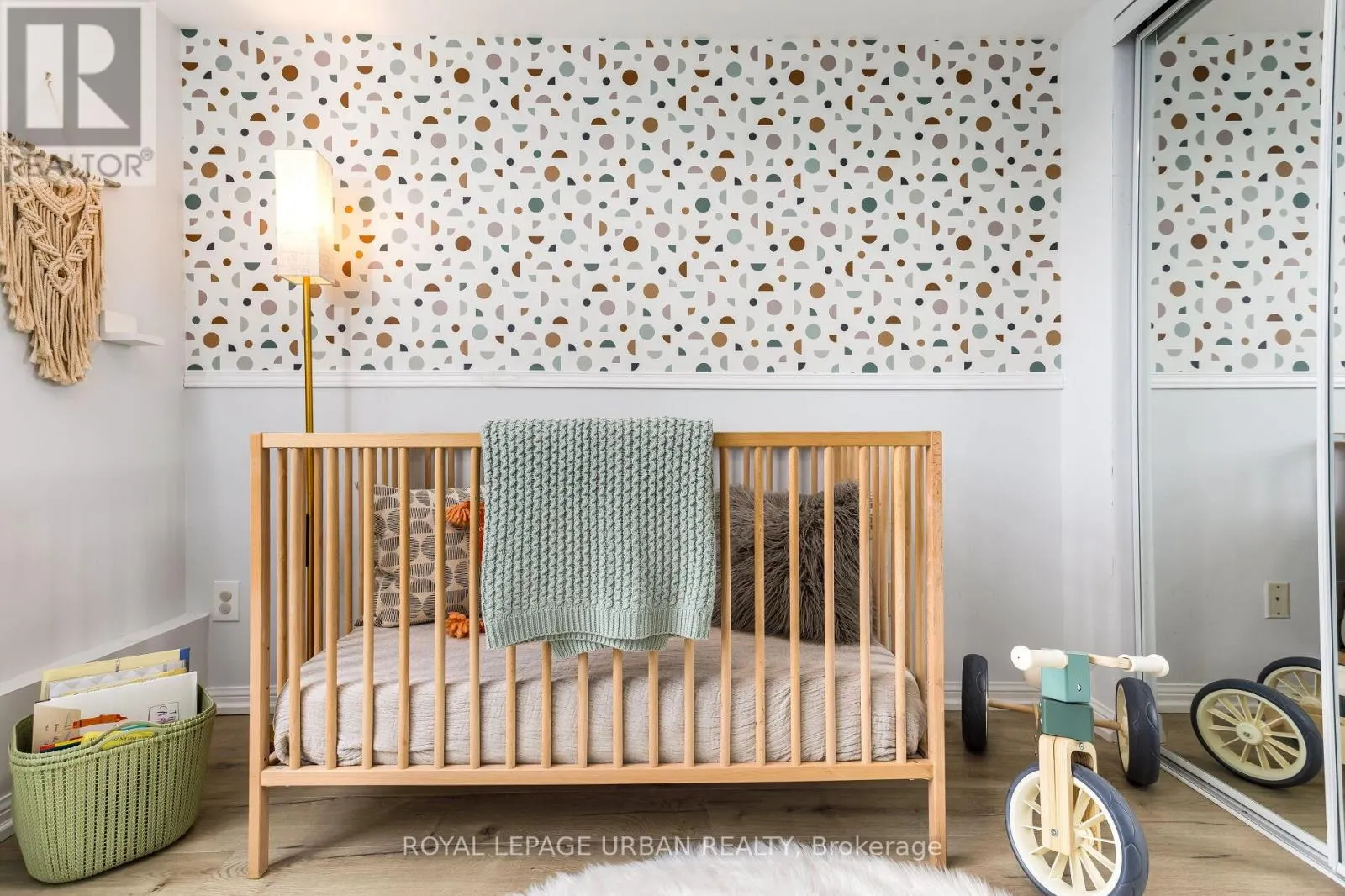 319 - 39 SHANK STREET