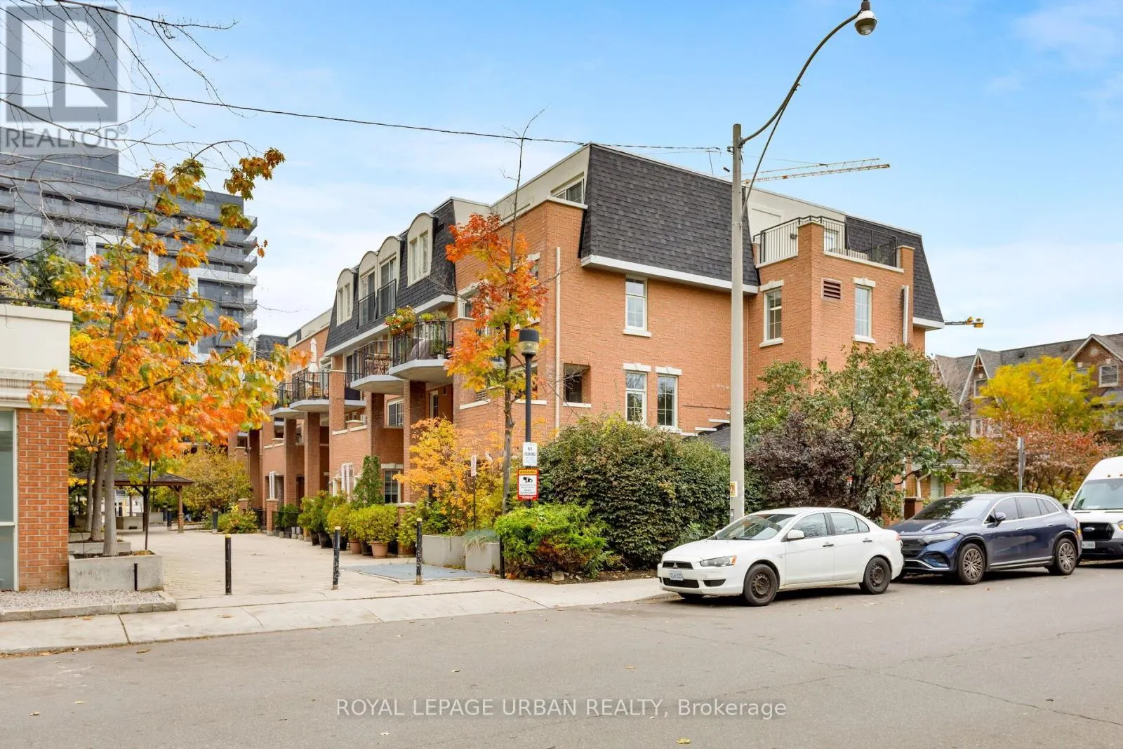 319 - 39 SHANK STREET