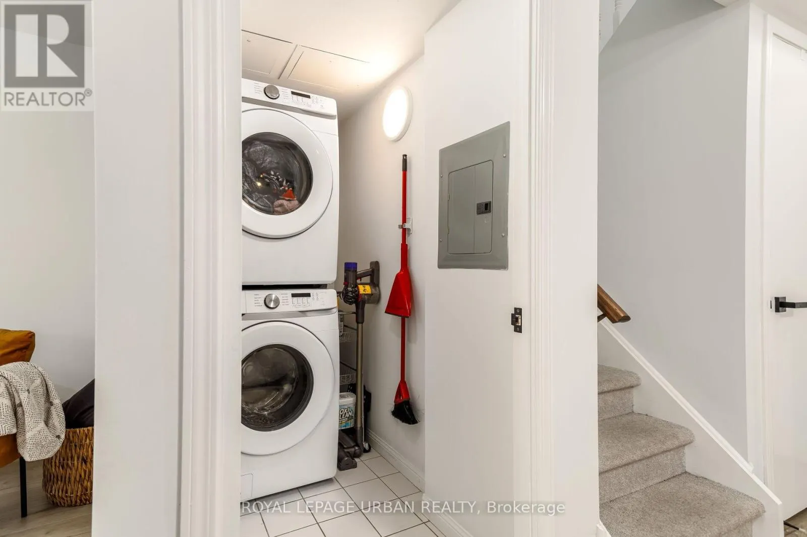 319 - 39 SHANK STREET