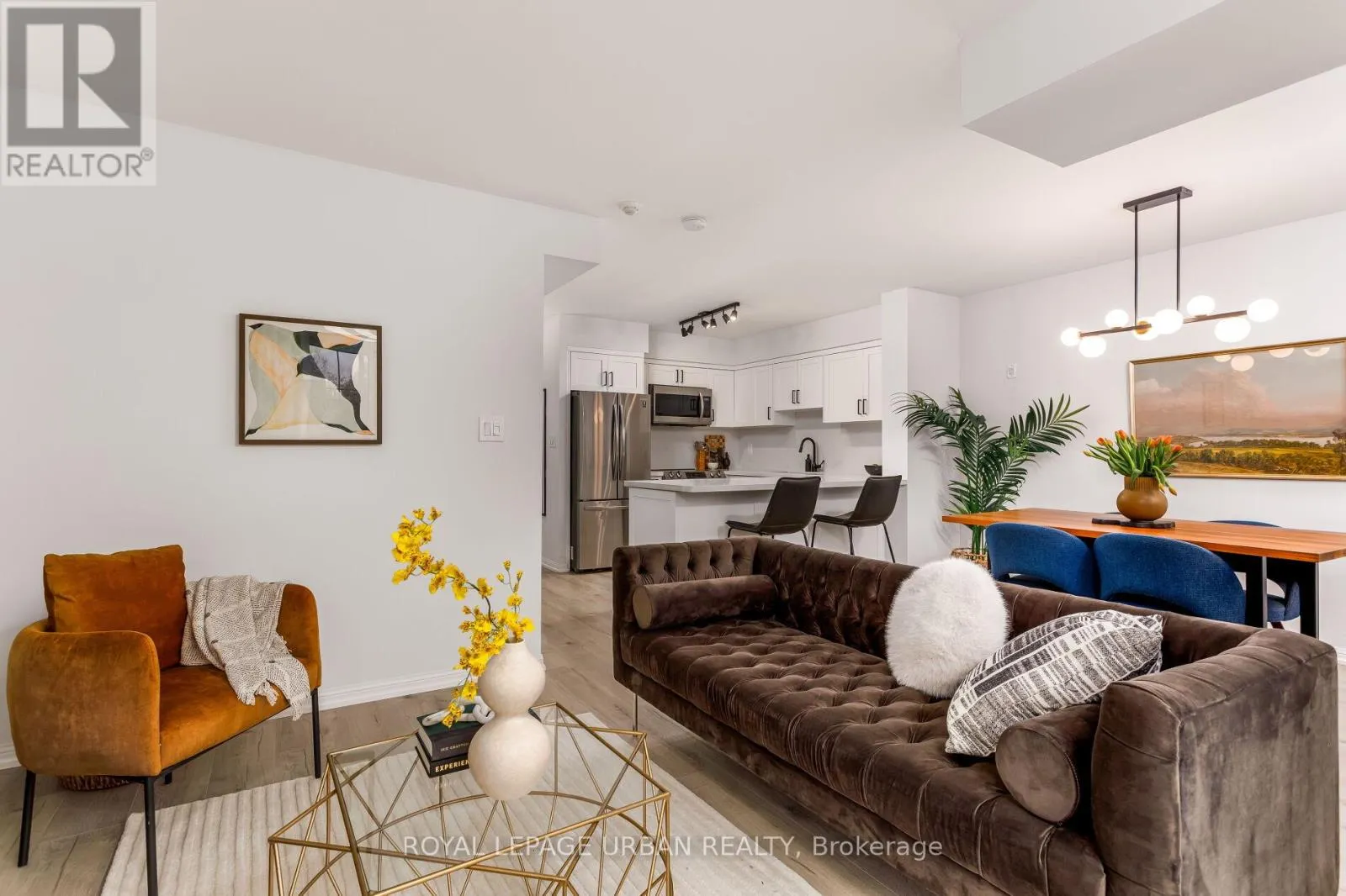 319 - 39 SHANK STREET