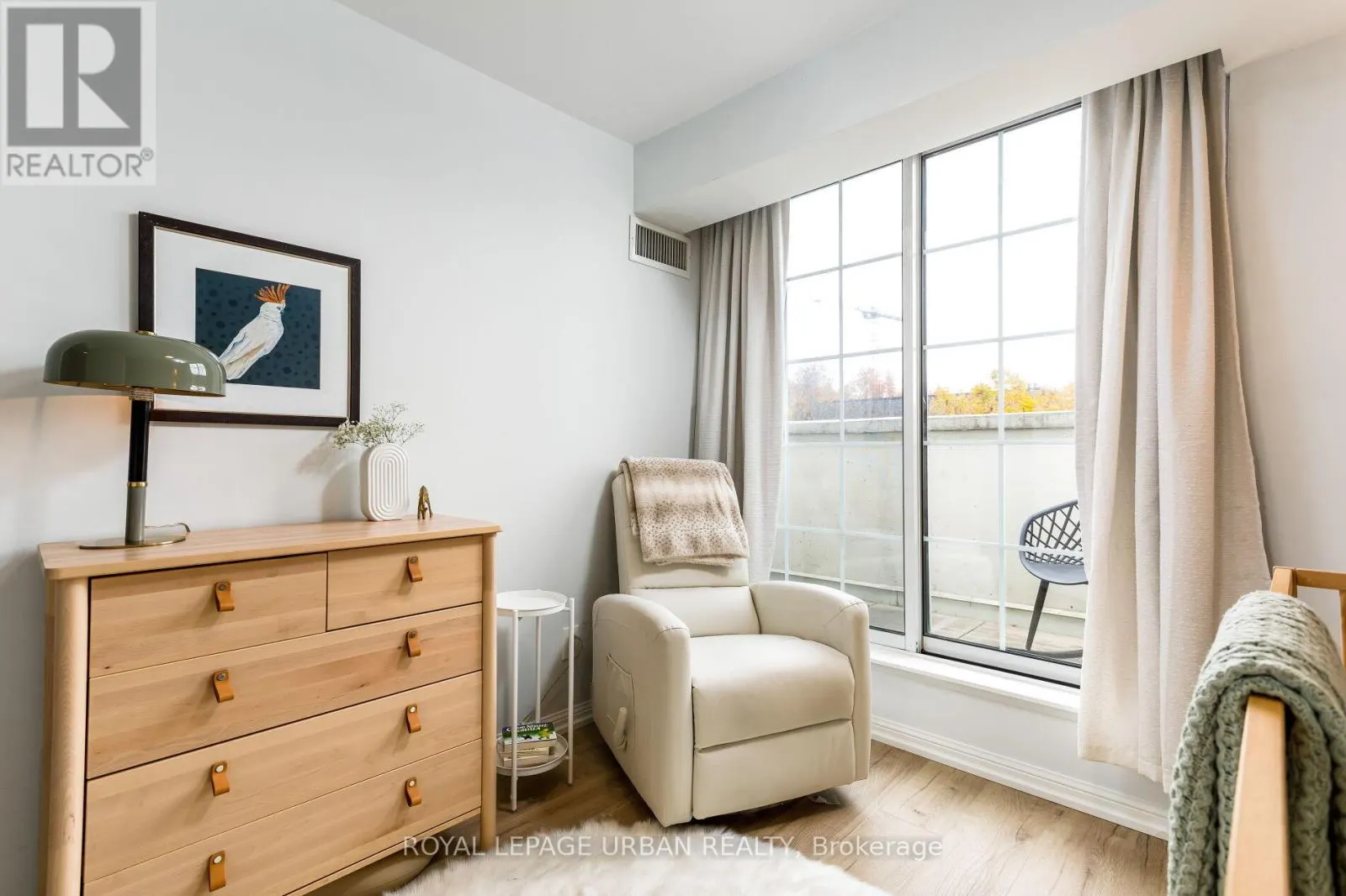 319 - 39 SHANK STREET