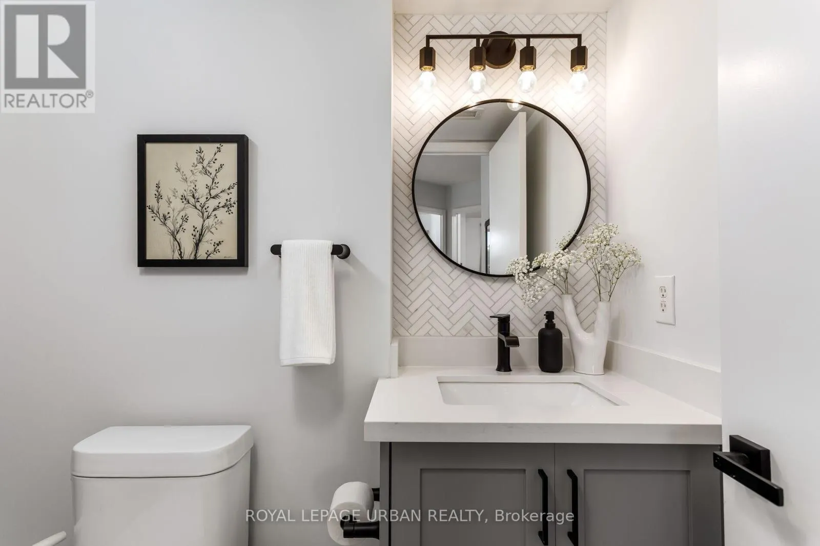 319 - 39 SHANK STREET