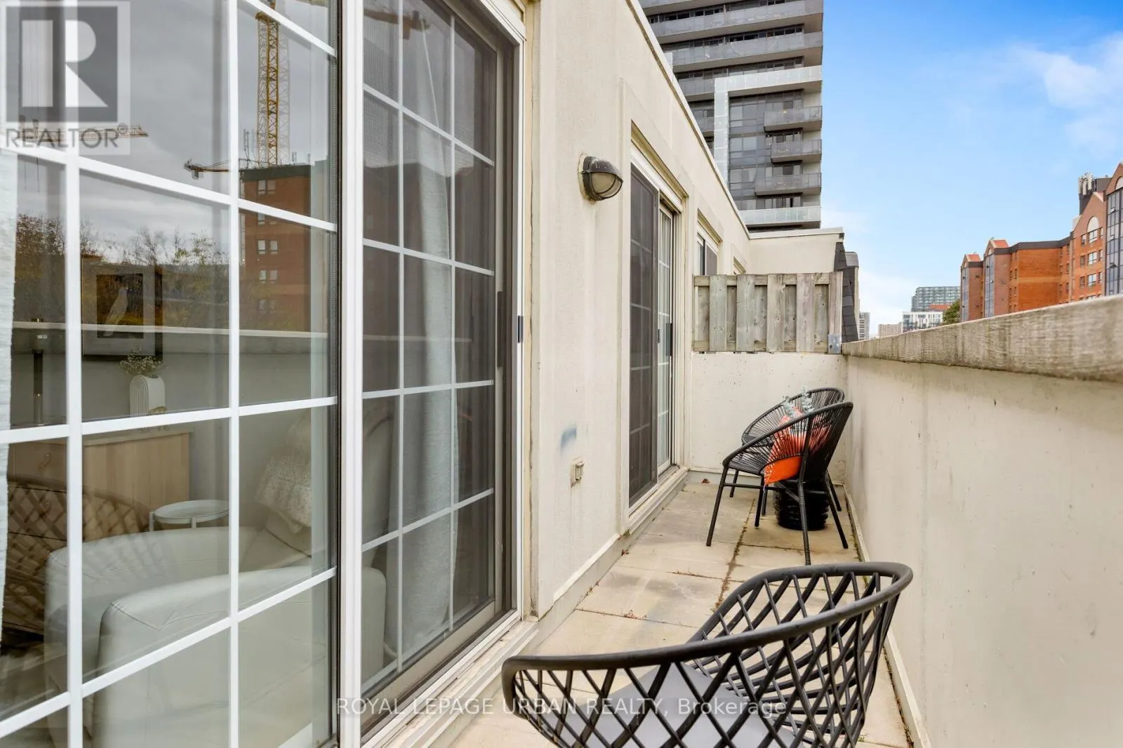 319 - 39 SHANK STREET