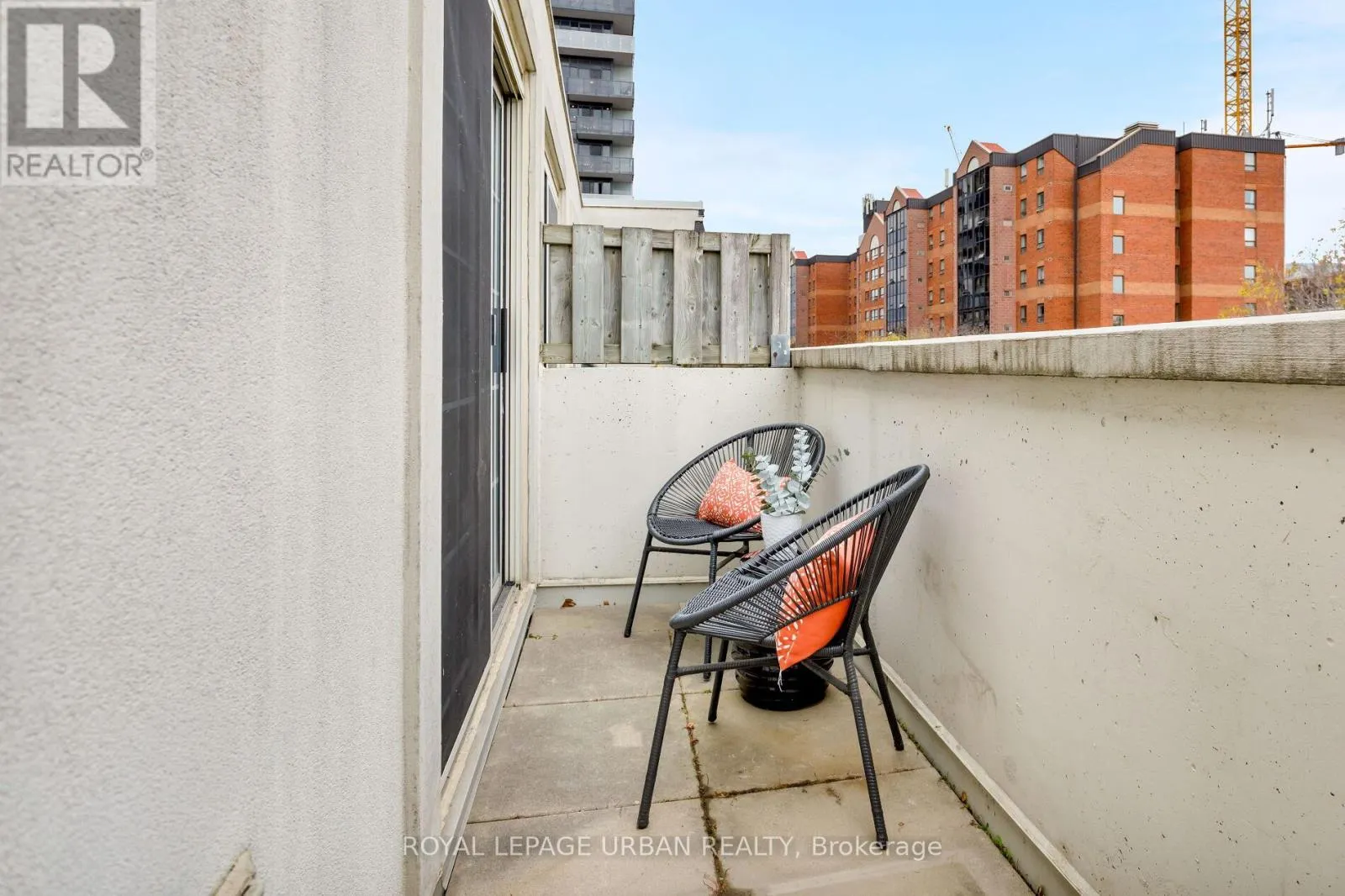 319 - 39 SHANK STREET