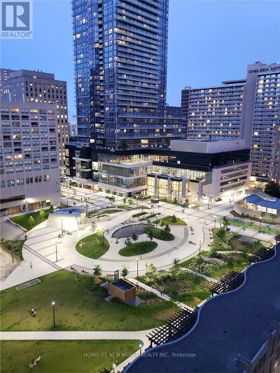 3213 - 763 BAY STREET